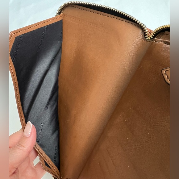 BURBERRY  Horseferry Check Zip Around Wallet Brown - Picture 11 of 16